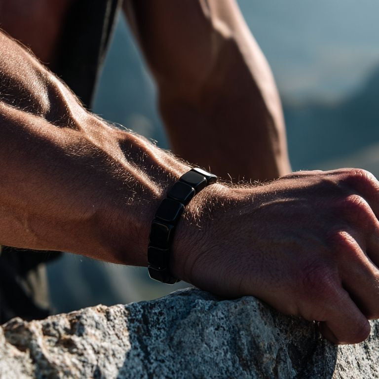 Hemeris bracelet with hematite
